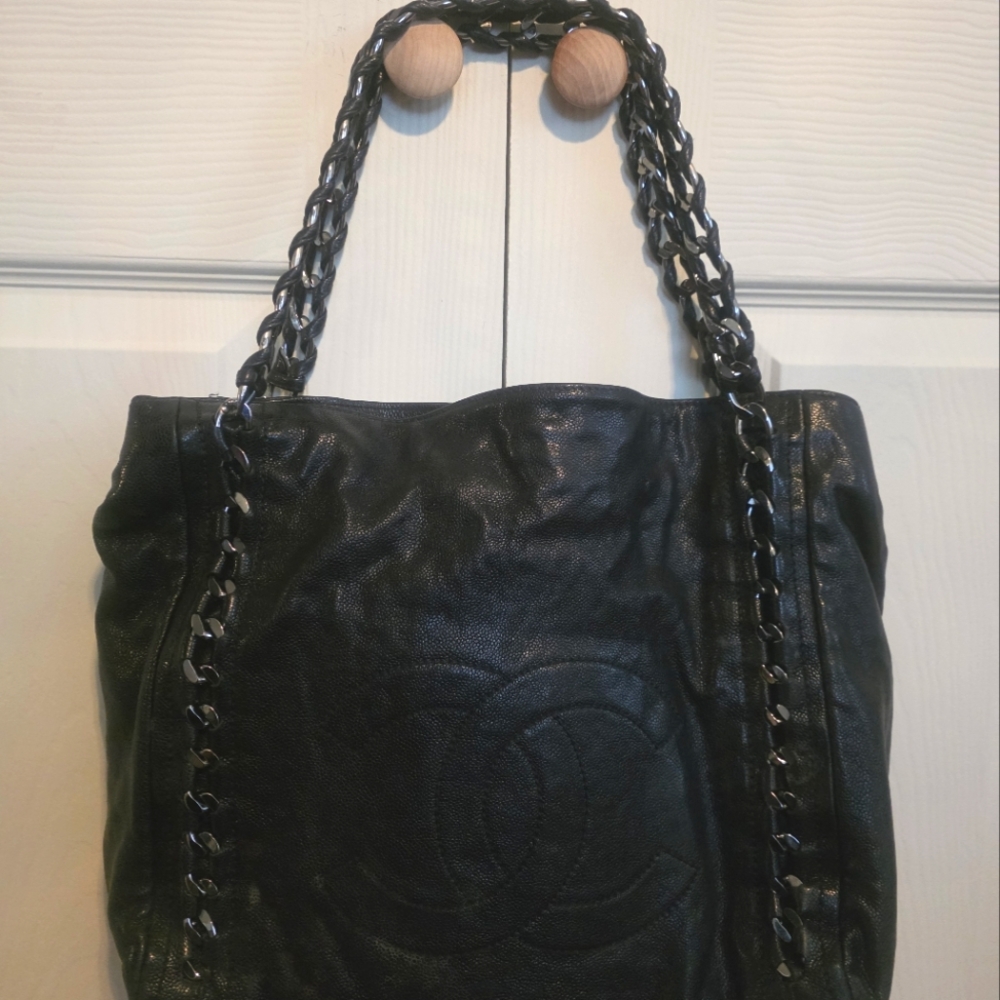 CHANEL Authentic East West Chain Tote Black Caviar Leather EUC